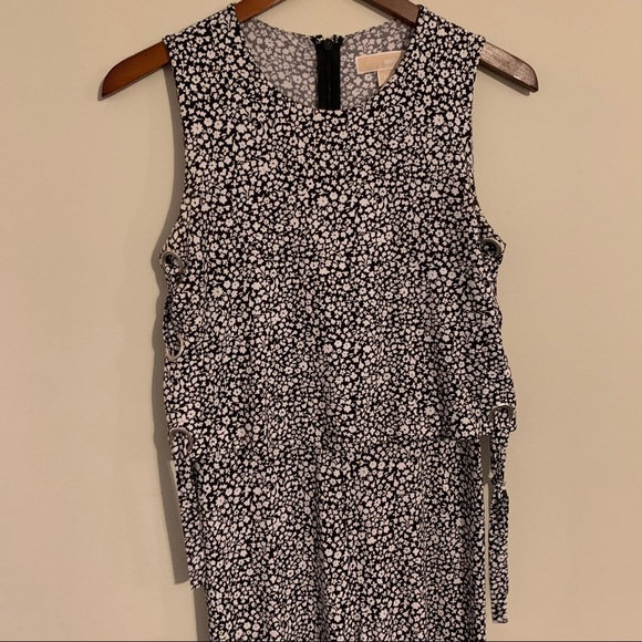 Michael Kors Sleeveless Pants Romper - Picture 5 of 6